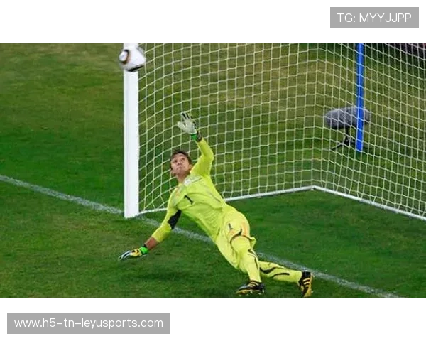 瑞士队门将穆斯莱拉在巴黎奥运会上展现出高水平的扑救能力,瑞典穆拉 瑞士队门将穆斯莱拉在巴黎奥运会上展现出高水平的扑救能力,瑞典穆拉